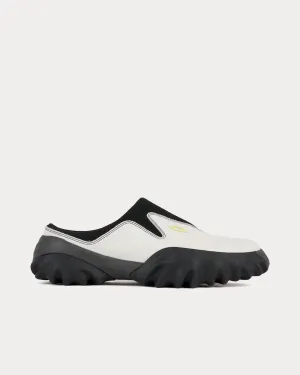 Chopsaw Ostrich White / Black Mules