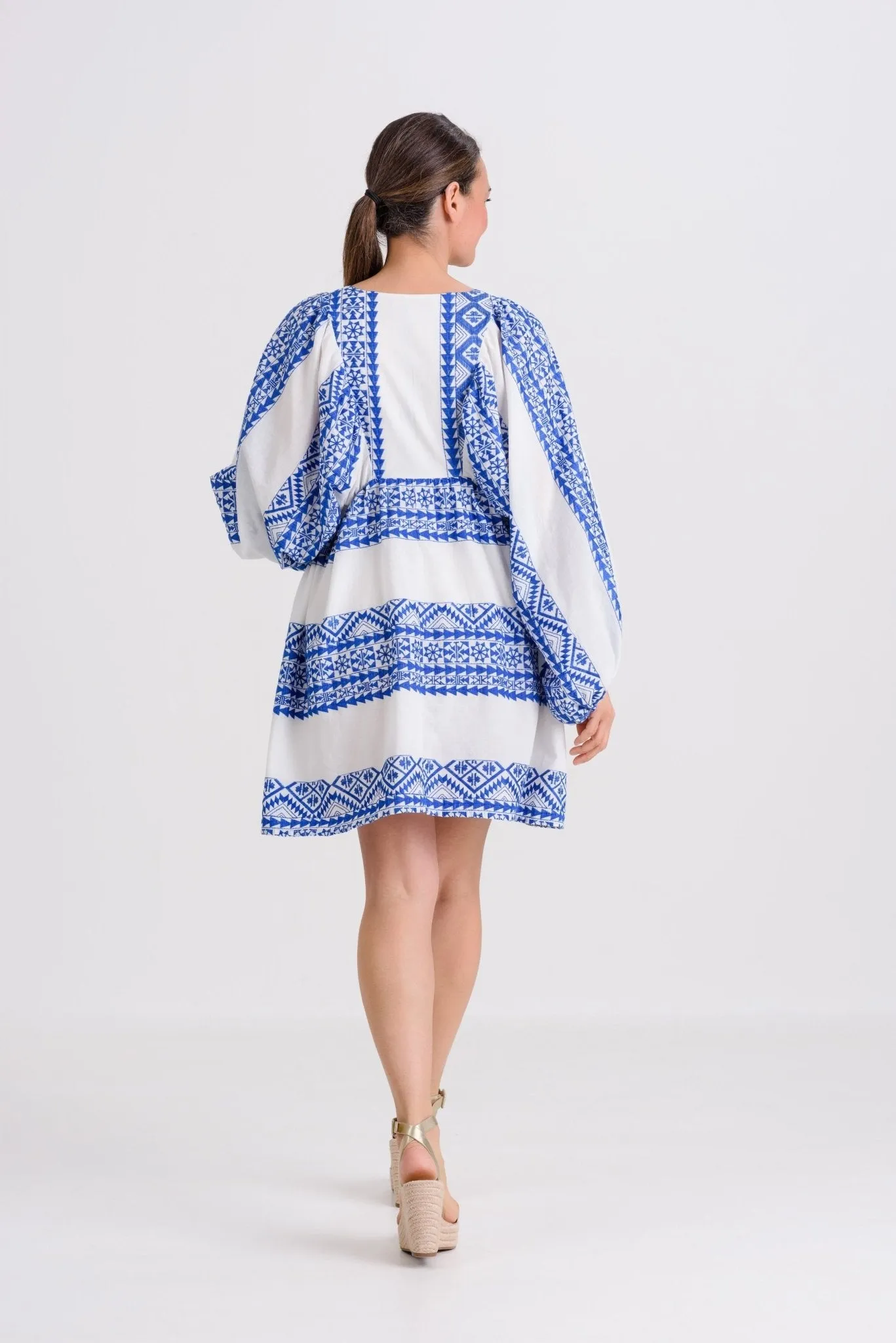Kori Triangle Sleeved Mini Dress | White & Blue