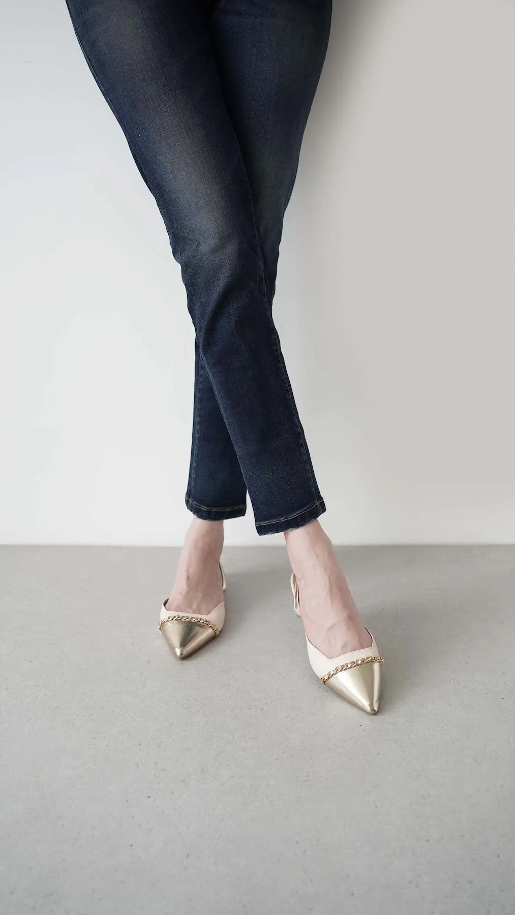 Millie Flats In Gold (5 Pairs Left)