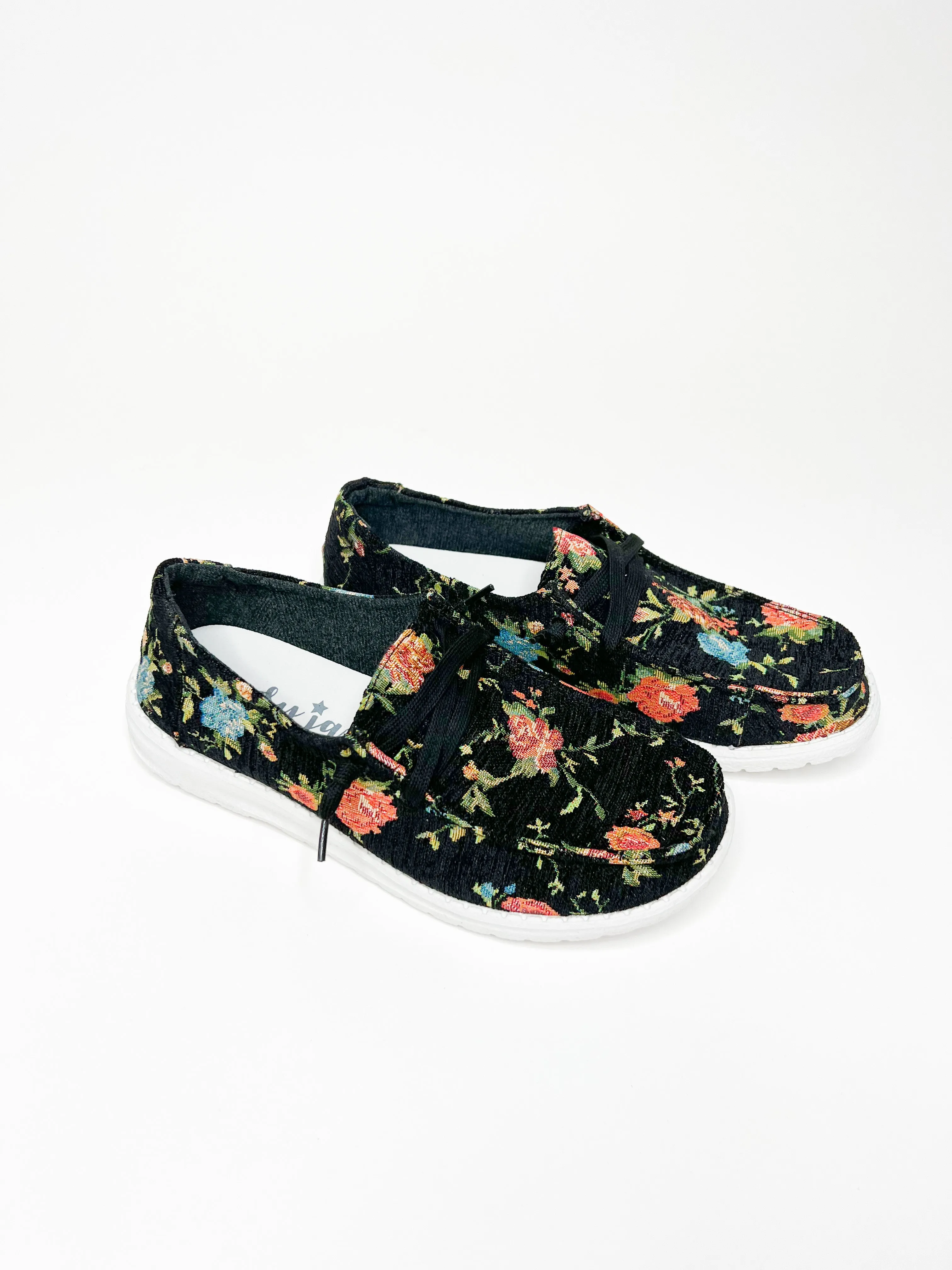 #N694 Lily Shoes (DOORBUSTER)