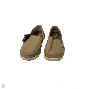 Shoes Flats By Crocs In Tan, Size: 8