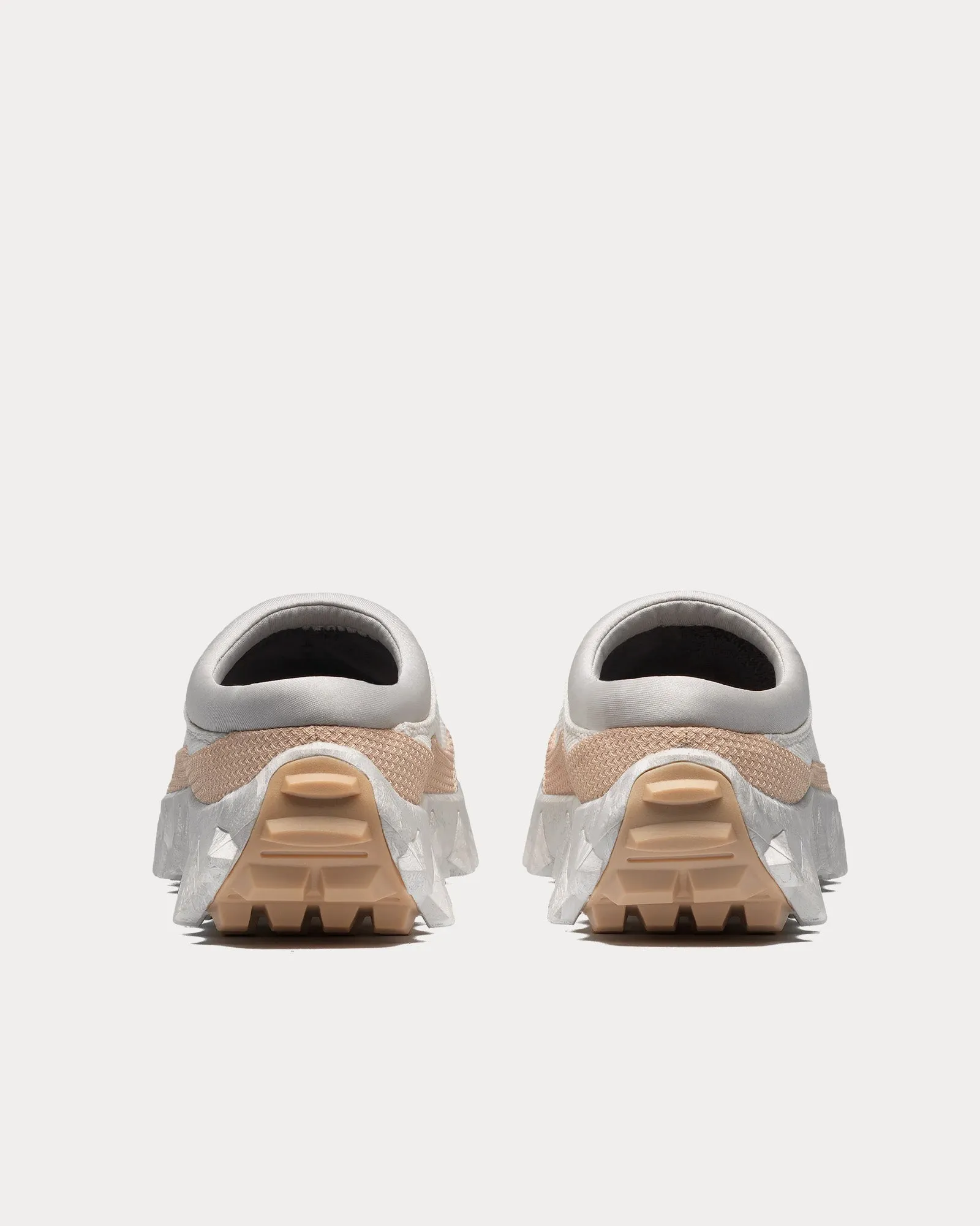 Snowclog Vanilla Ice / Almond Milk / White Pepper Slip On Sneakers