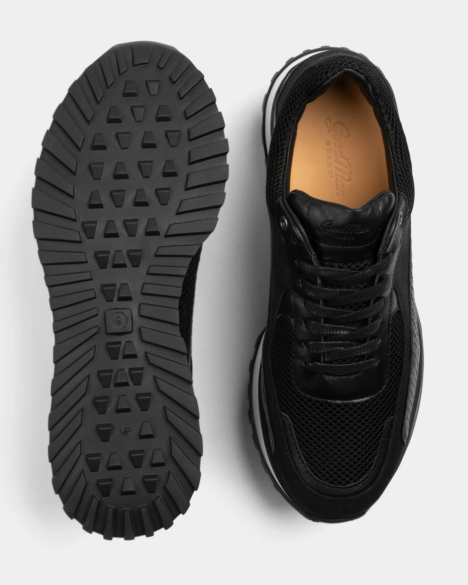 Triumph Trainer | Mesh, Leather